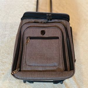 Top Expandable Rolling Upright W/USB Port In gray